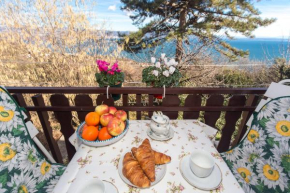 Comfy And Warm Ap With Balcony Surrounded With Beautiful Nature